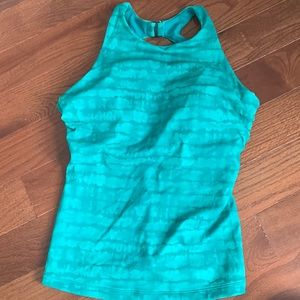 Athleta swim top--never worn